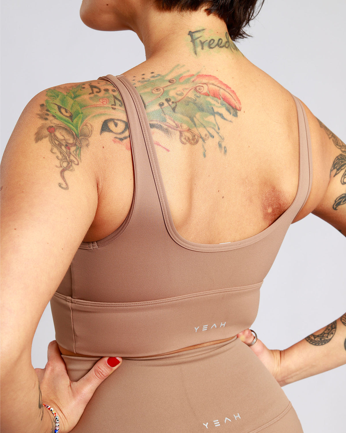 Muse Crop - Mocha