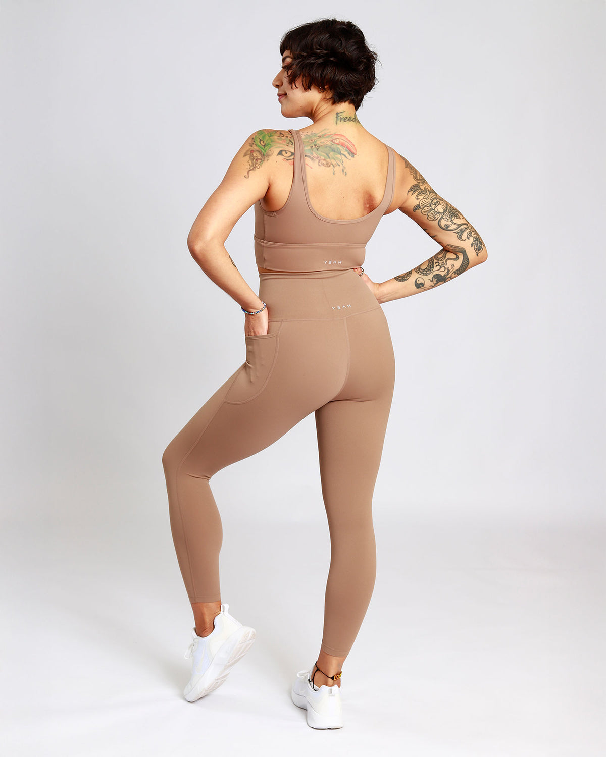 Muse Crop  - Mocha
