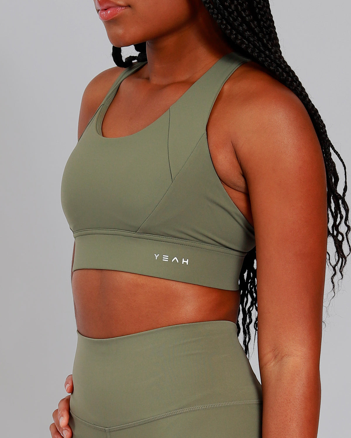 Power Sports Bra - Militar Green
